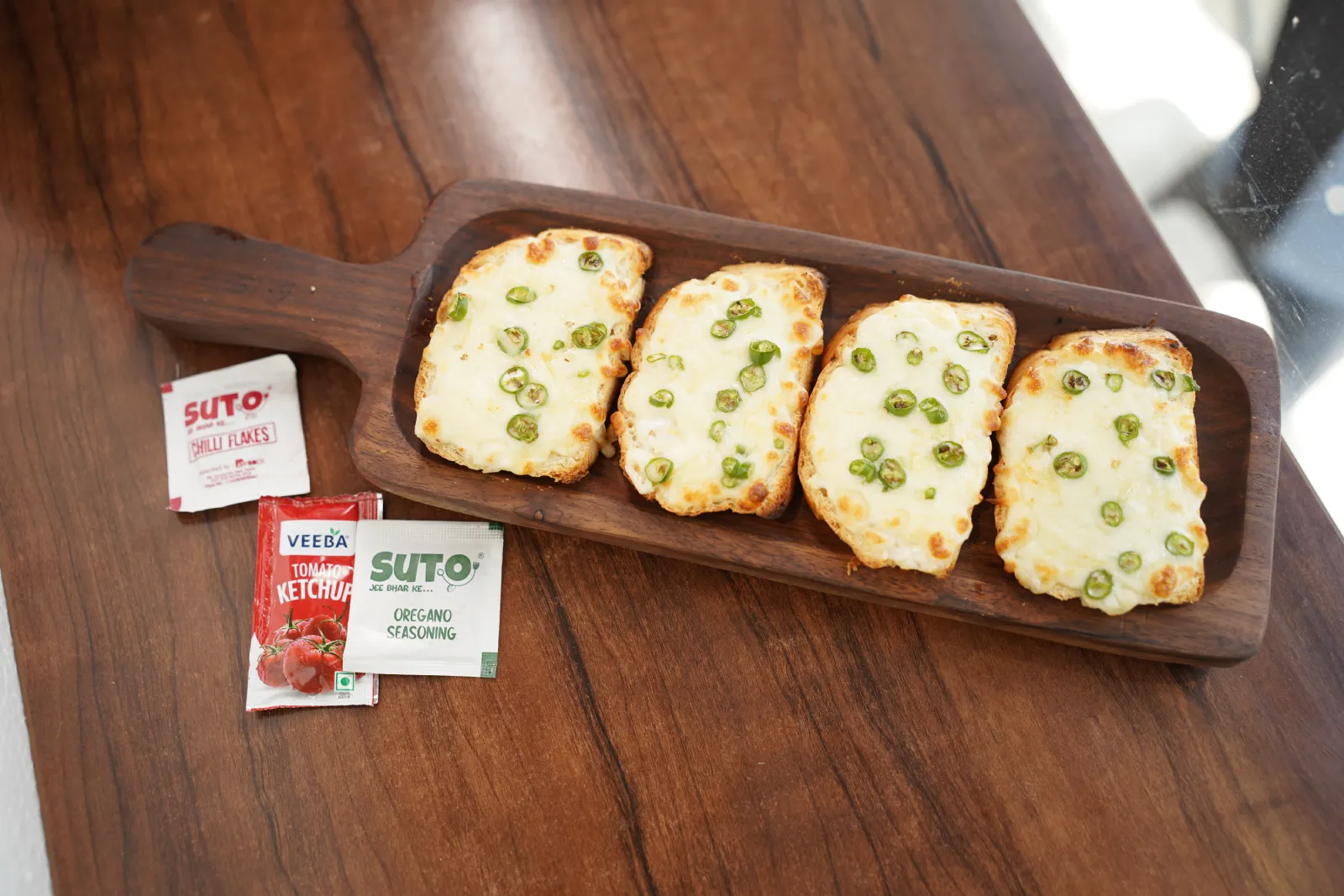 CHILI CHEESE GARLIC BREAD
