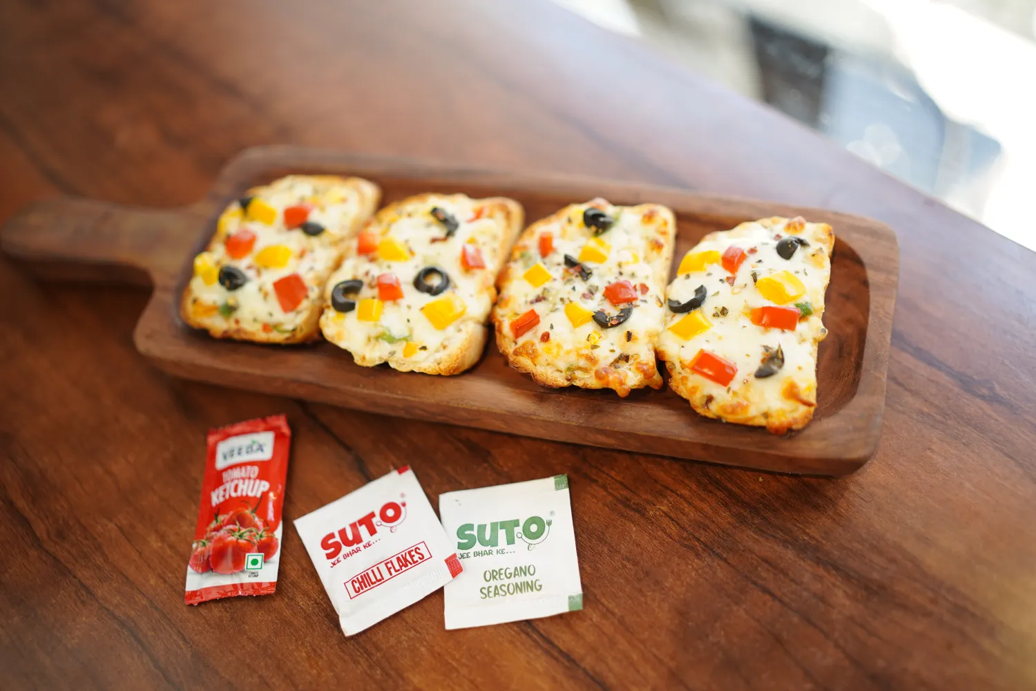 EXOTIC GARLIC BREAD